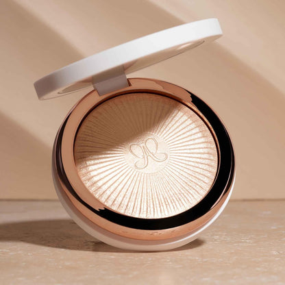 - Glow Seeker Highlighter